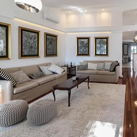 Casa De Verano - Penthouse In With The Private Garden *