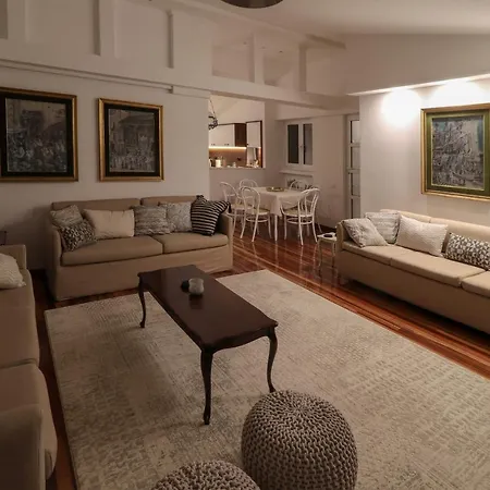 Casa De Verano - Penthouse In With The Private Garden *