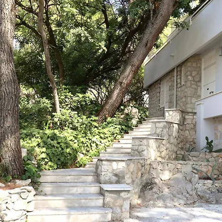 Апартаменты Casa De Verano - Penthouse In With The Private Garden Трогир