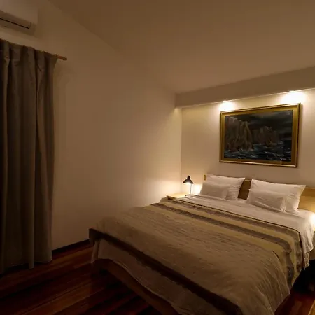 아파트 Casa De Verano - Penthouse In With The Private Garden 트로기르