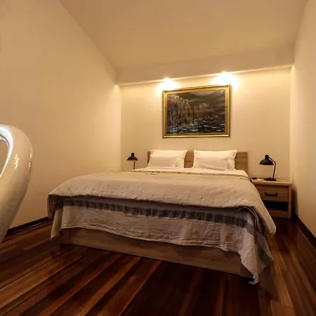 Casa De Verano - Penthouse In With The Private Garden Lägenhet *