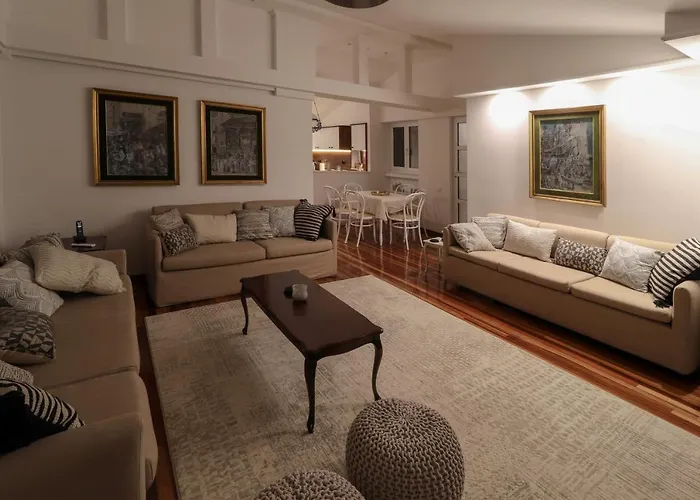 Casa De Verano - Penthouse In With The Private Garden *