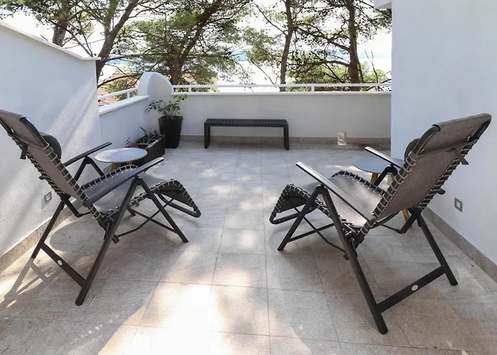 Apartmán Casa De Verano - Penthouse In With The Private Garden Trogir