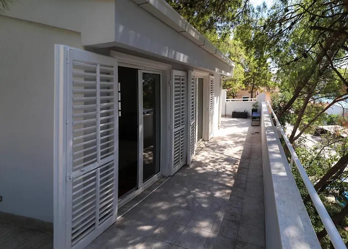 Appartement Casa De Verano - Penthouse In With The Private Garden Trogir