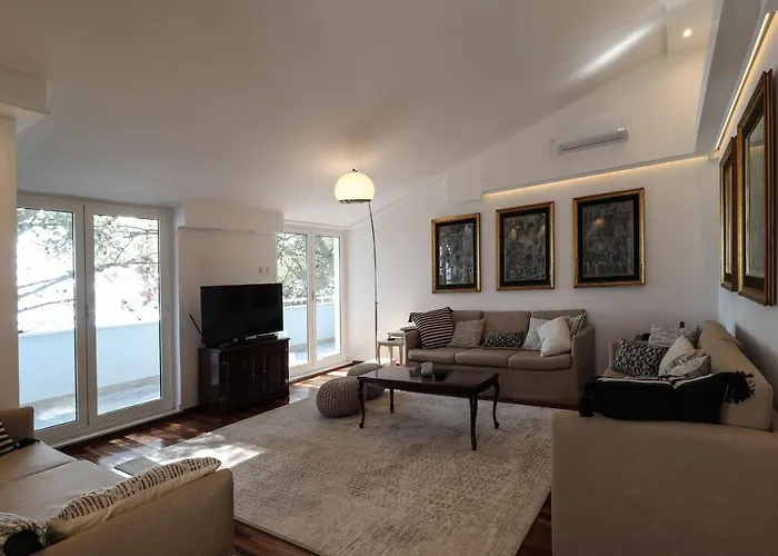 Casa De Verano - Penthouse In With The Private Garden Apartmán *